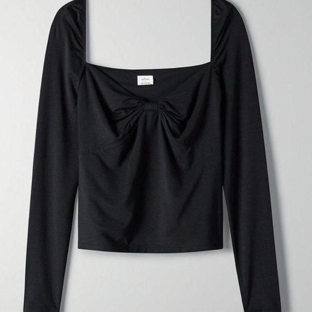 Aritzia Wilfred Sonnet Long Sleeve